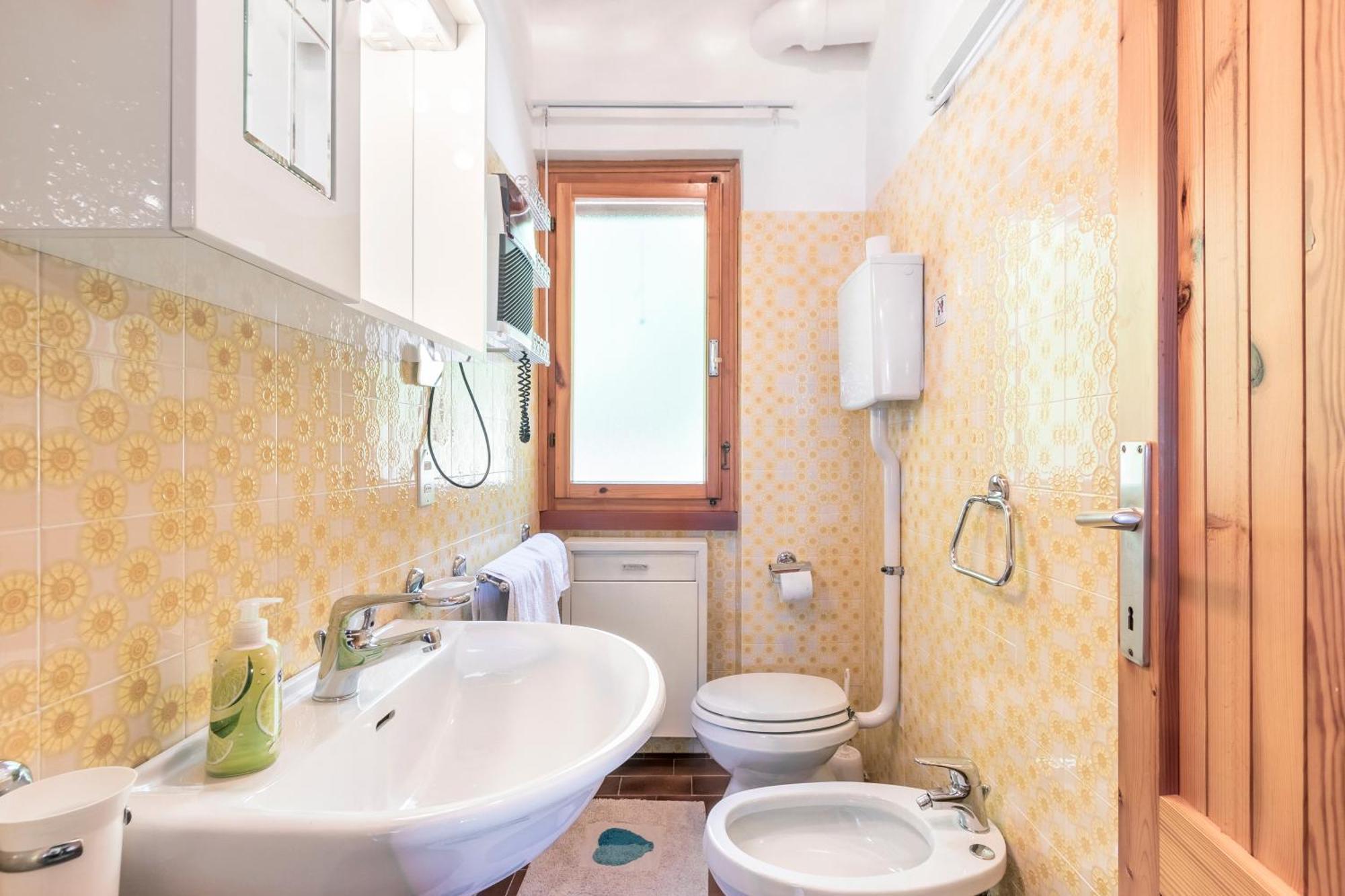 Апартаменты Casa Bella Vista Mit Balkon Сан-Дзено-ди-Монтанья Экстерьер фото